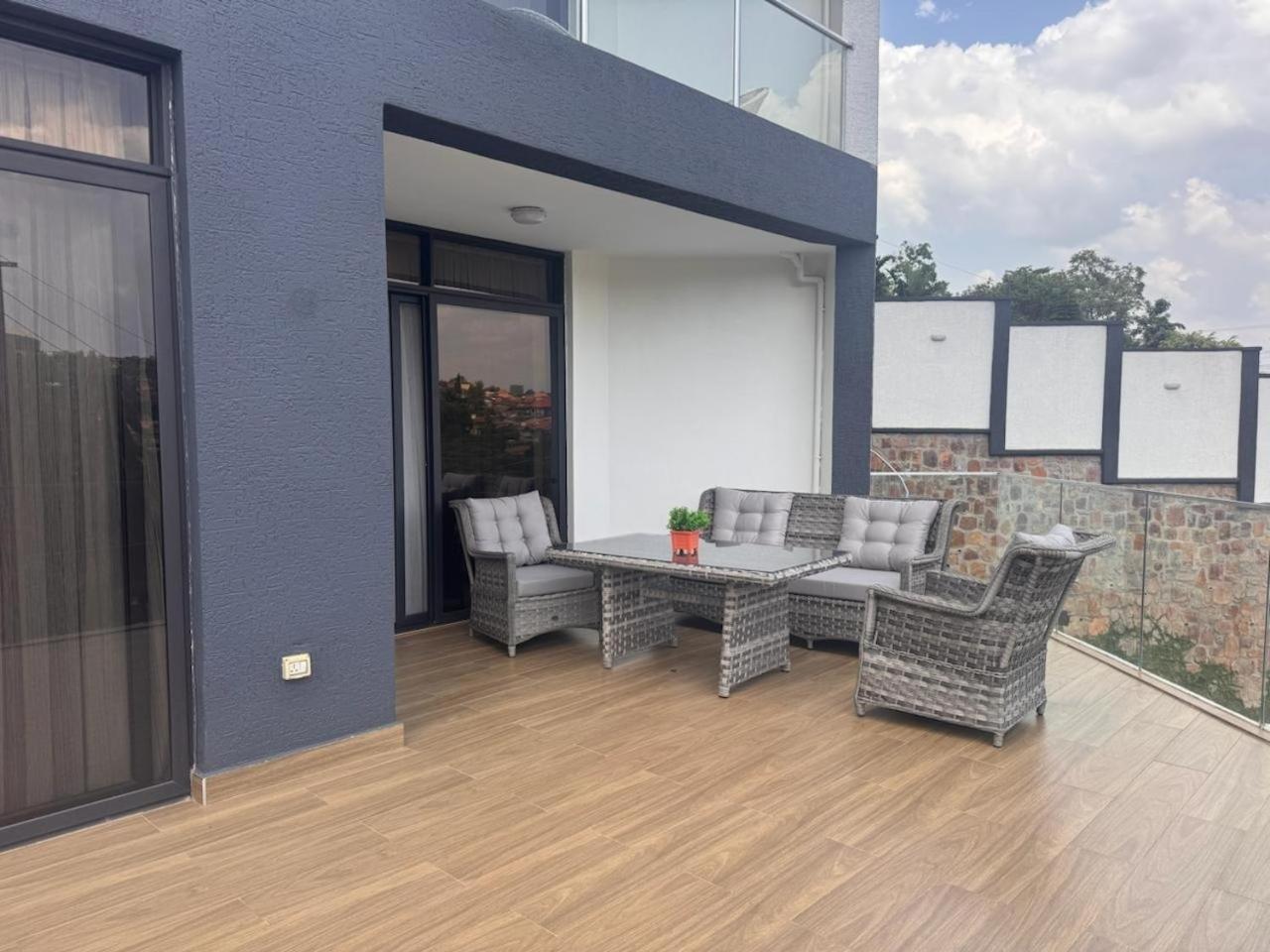 Cascadia Apartments Κιγκάλι Εξωτερικό φωτογραφία