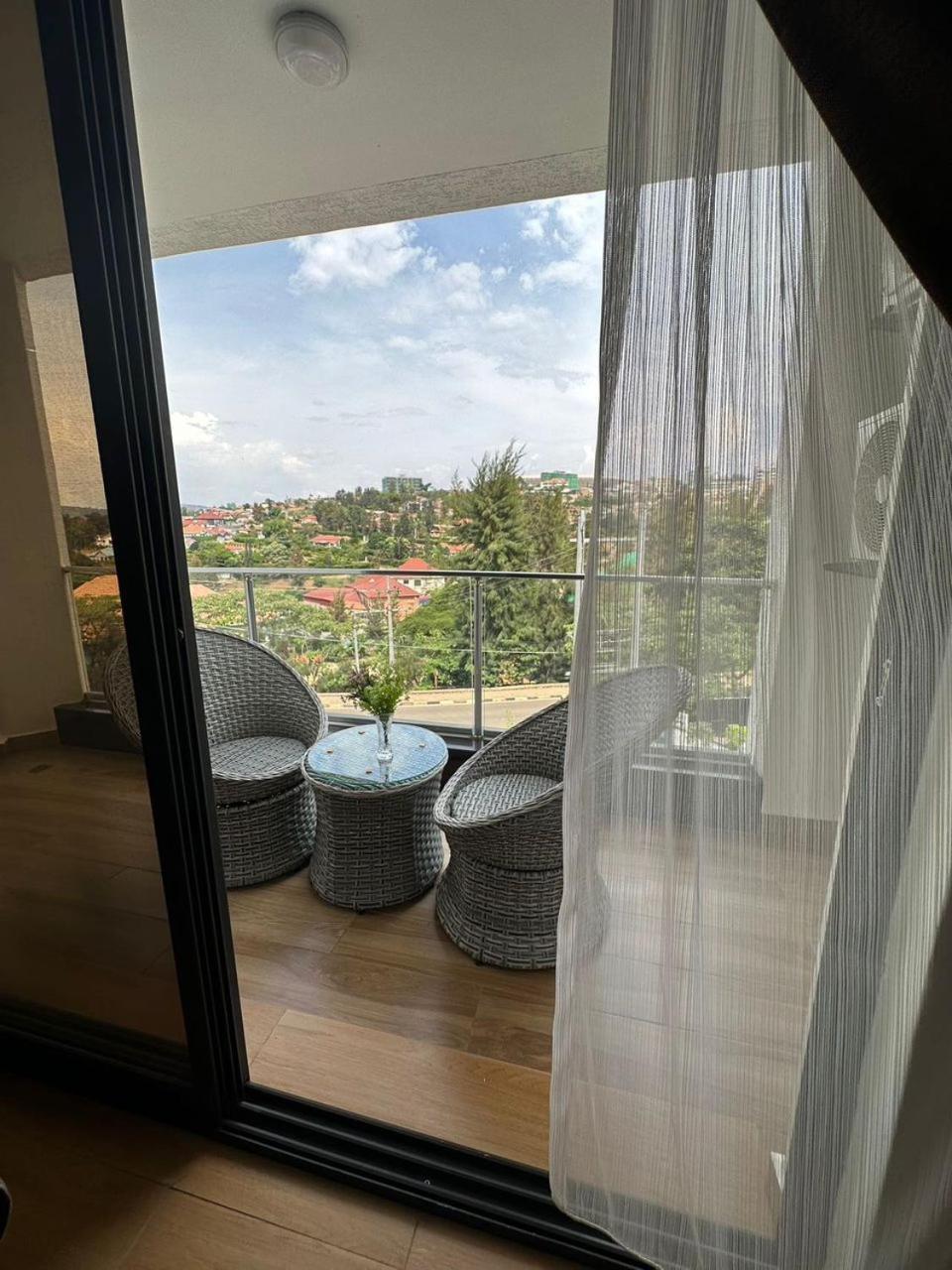 Cascadia Apartments Κιγκάλι Εξωτερικό φωτογραφία